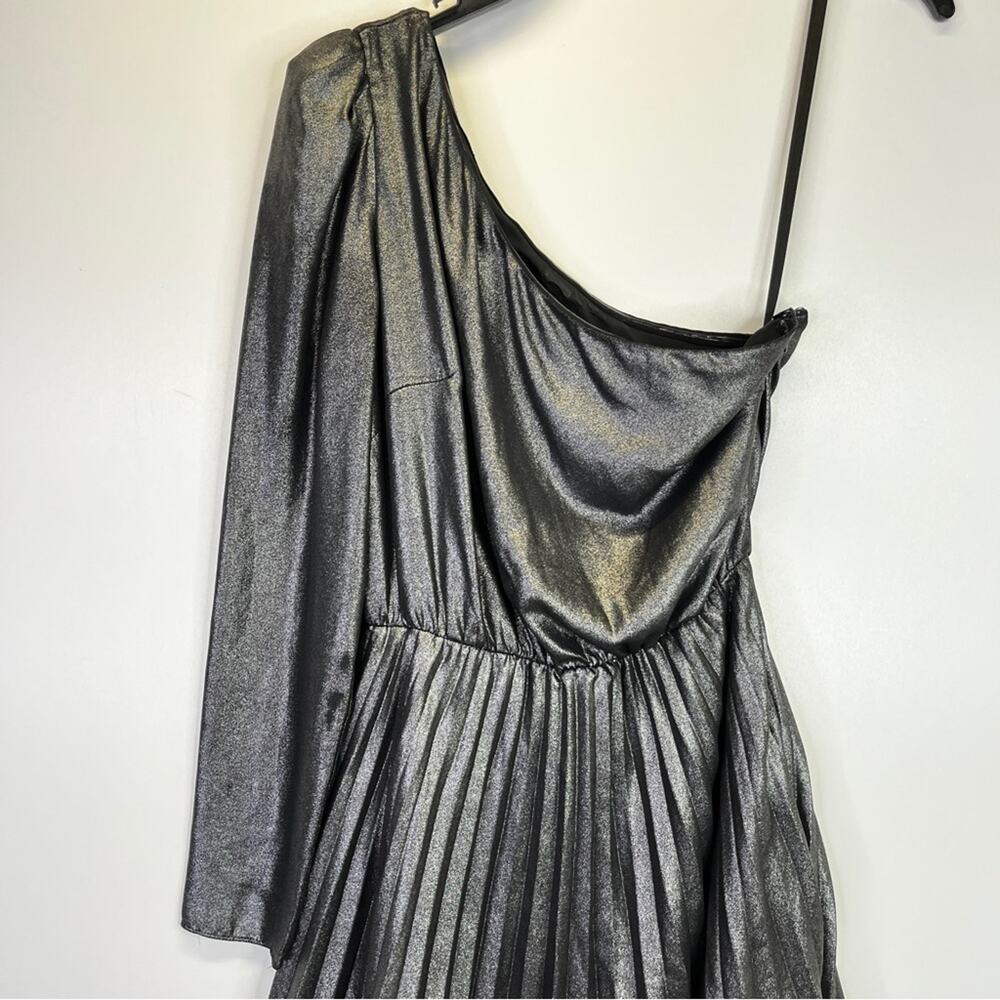 Derek Lam Collective Metallic One Shoulder Mini dress silver - 36 (US 0) - Picture 3 of 13